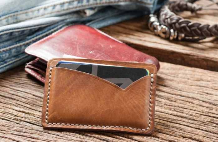 Things to Take Into Account While Purchasing a Men's Wallet