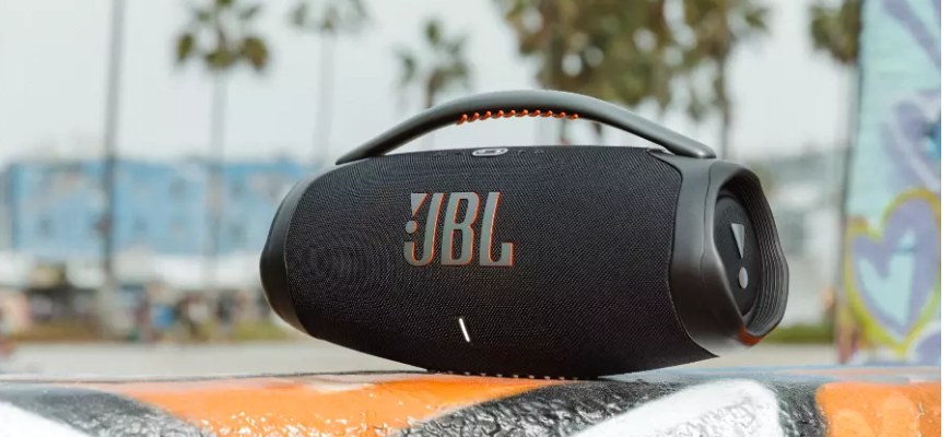 JBL Boombox 2