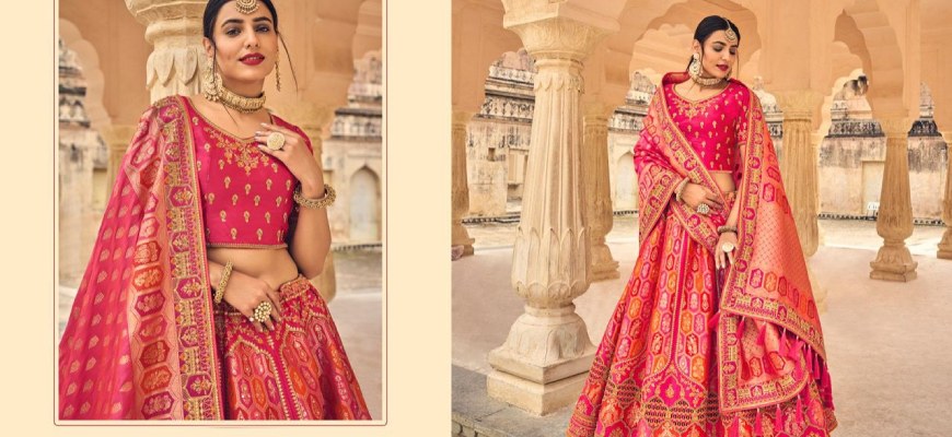 Sabyasachi's Banarasi-Silk-Lehenga