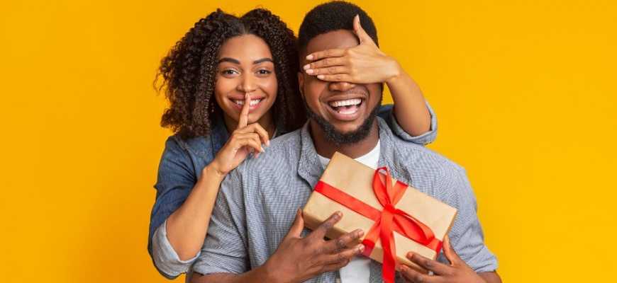 Unique and Thoughtful 1st Birthday Gifts for Your Husband After Marriage in India