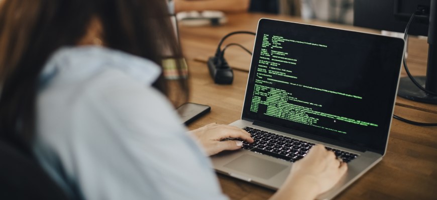 Guide to the Best Laptops for Coding and Programming under 40000