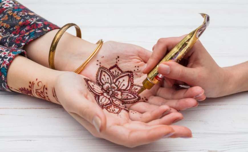 The Therapeutic Art of Mehndi