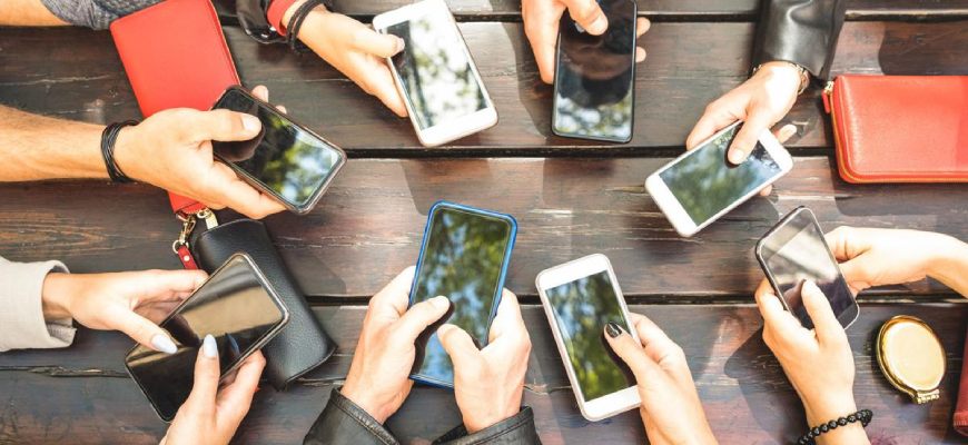 List of Best Phone Under 40000 INR in India